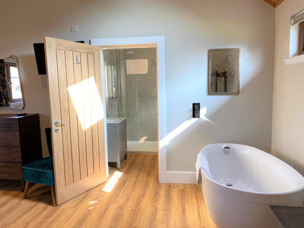 Forgandenny Partridge Lodge With Hot Tub מראה חיצוני תמונה
