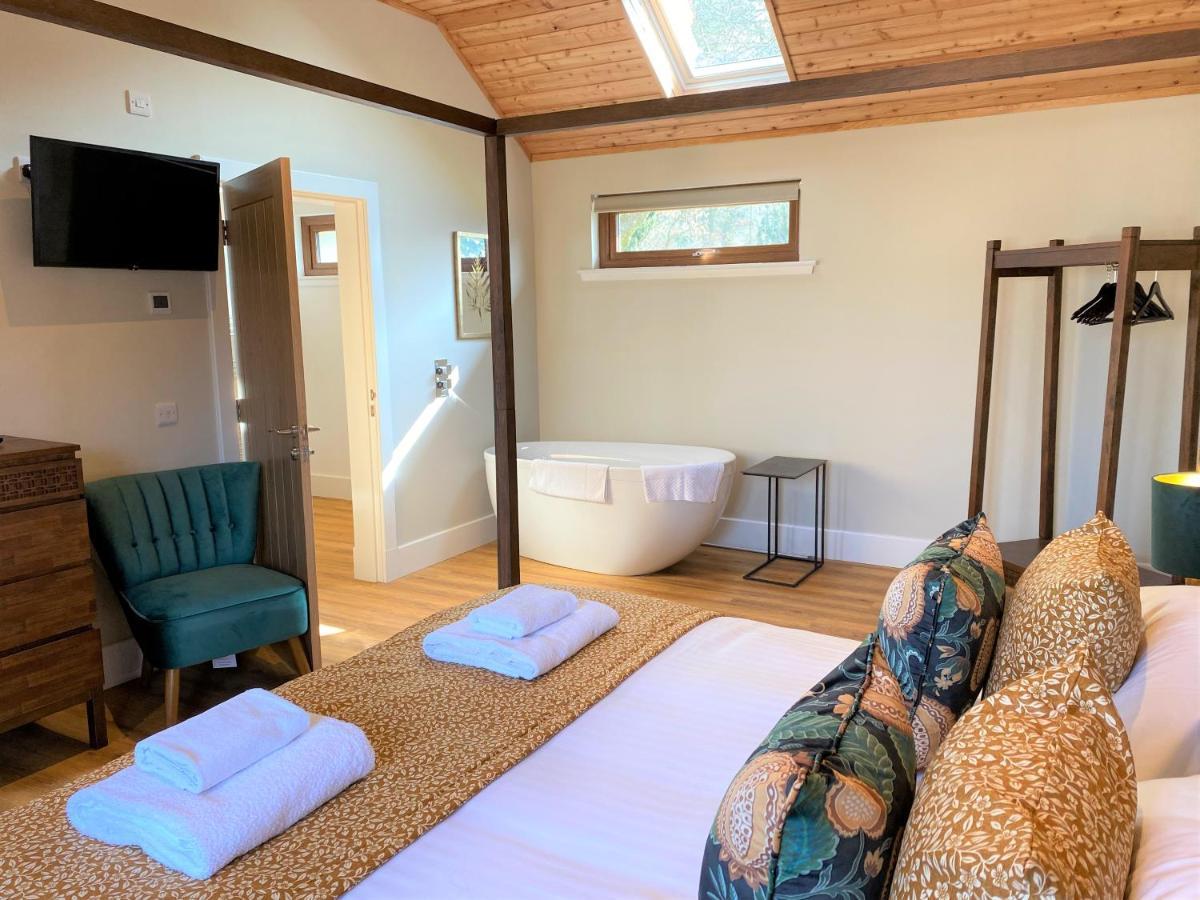 Forgandenny Partridge Lodge With Hot Tub מראה חיצוני תמונה