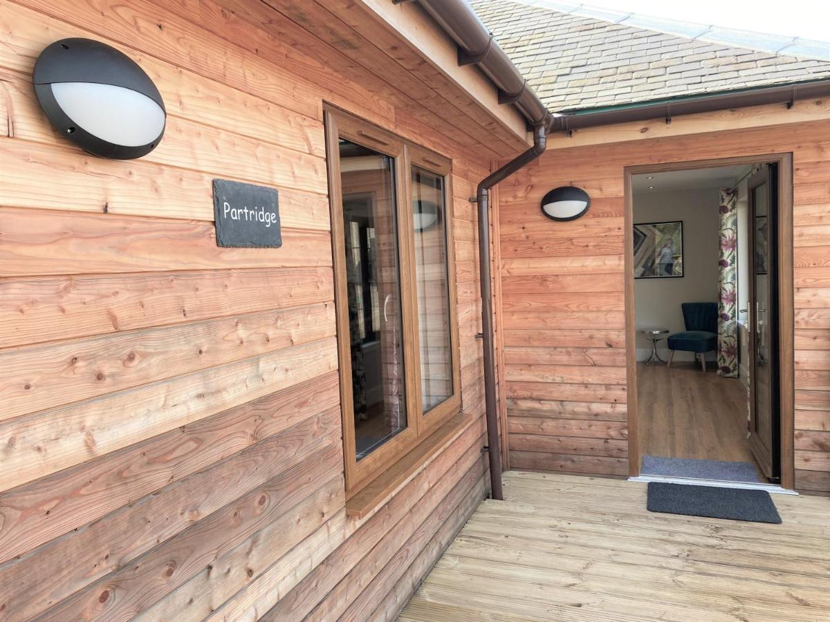 Forgandenny Partridge Lodge With Hot Tub מראה חיצוני תמונה